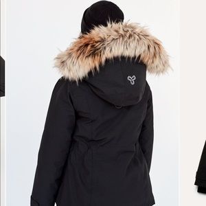 TNA black Larsen warmest parka Medium